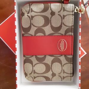 Coach Wristlet , NEW